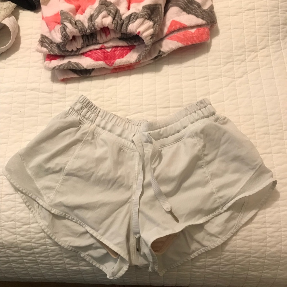 White lululemon shorts